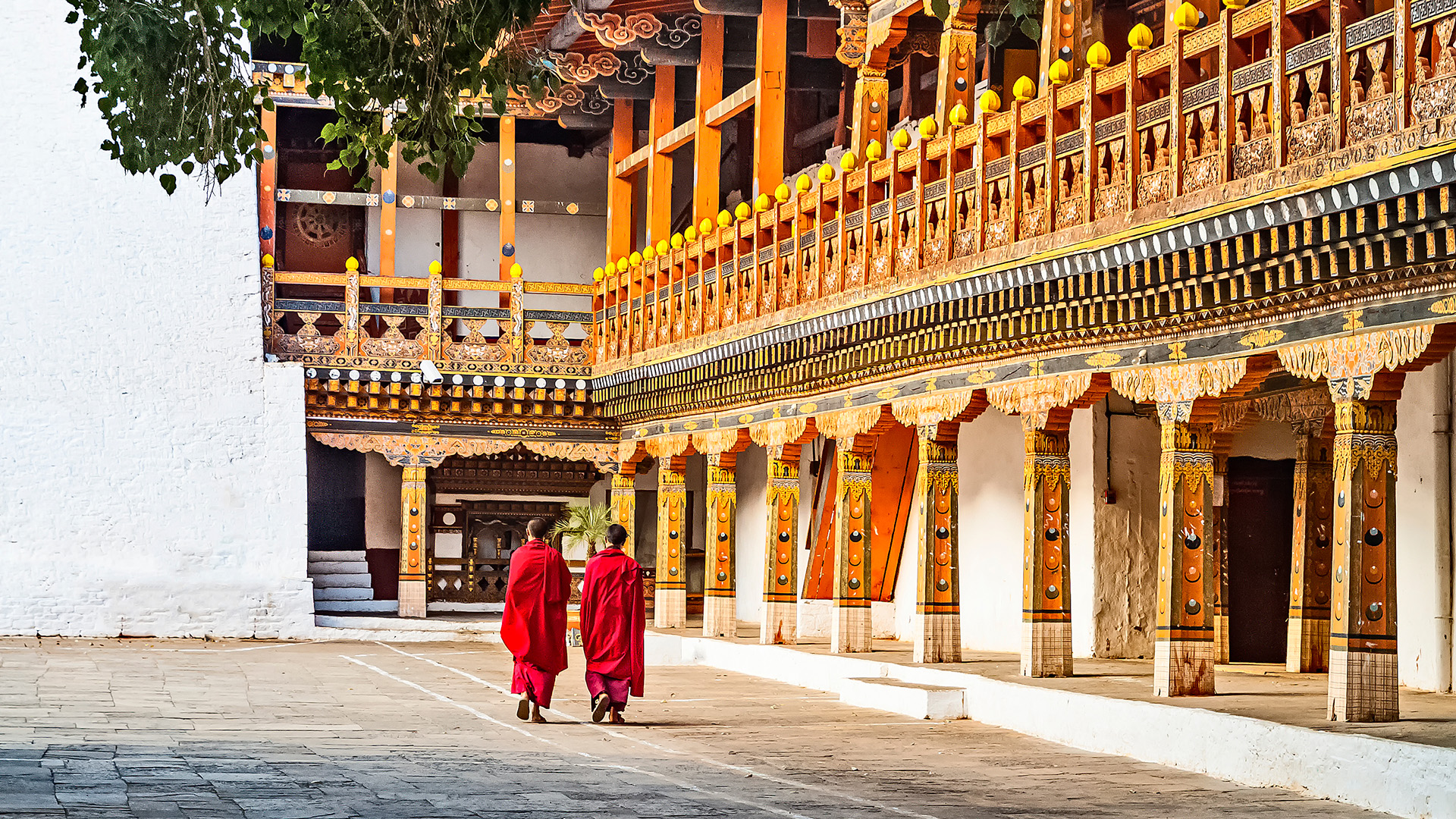 Bhutan Unveiled: Thimphu, Punakha & Paro