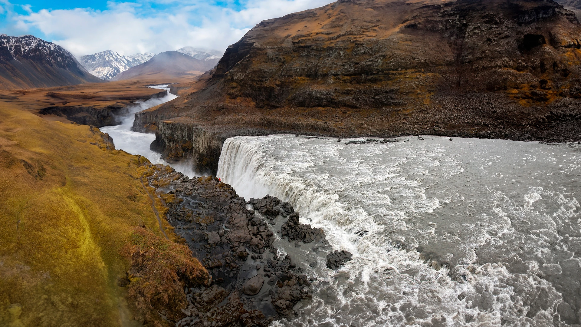 The North & Lake Mývatn 