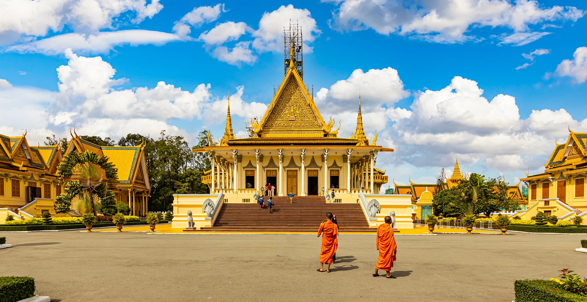 Boutique Cambodia: Angkor Wonders and Island Serenity