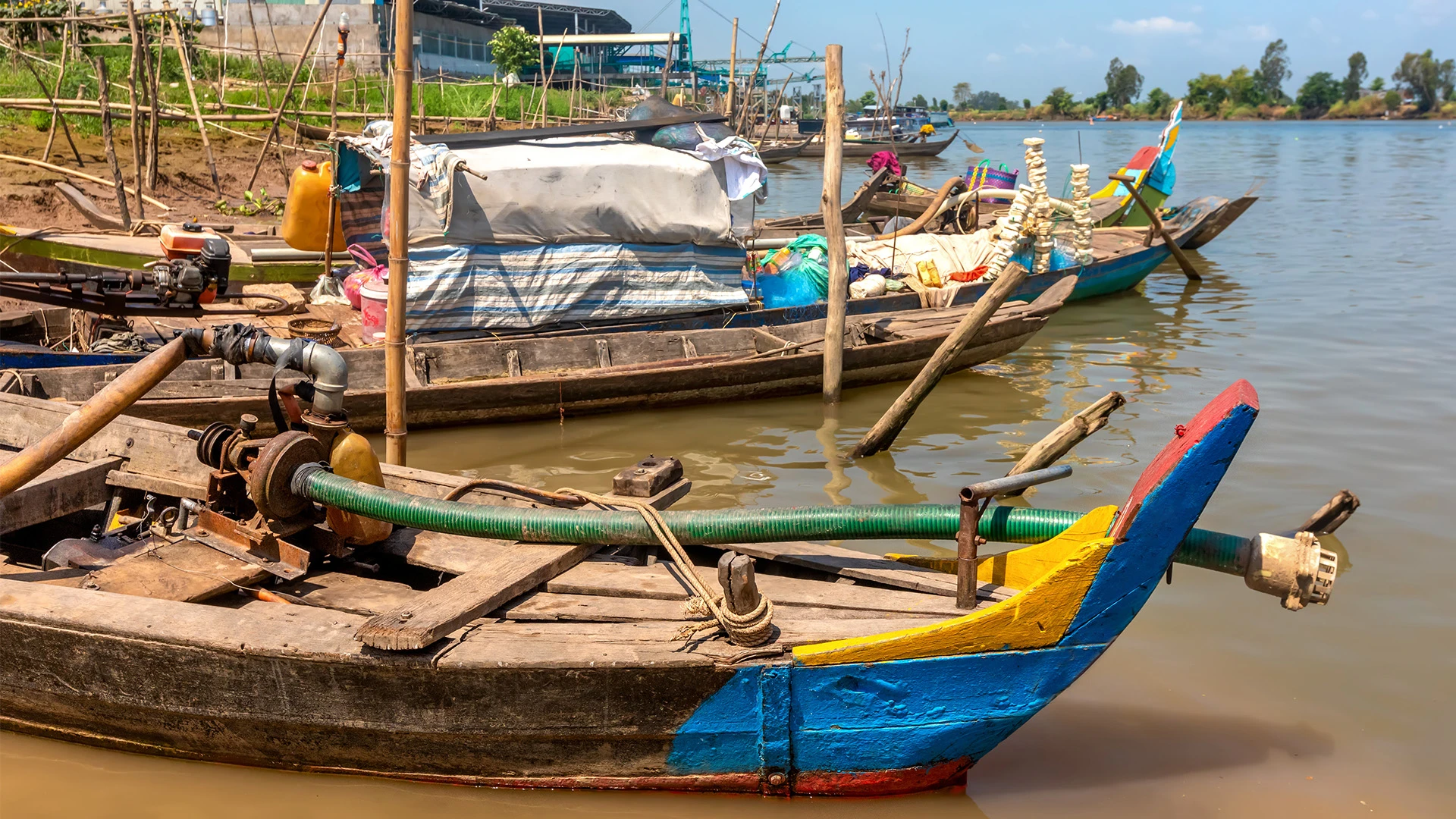 Vietnamese river life on the Tan Chau Canal, Mekong River Delta, Vietnam