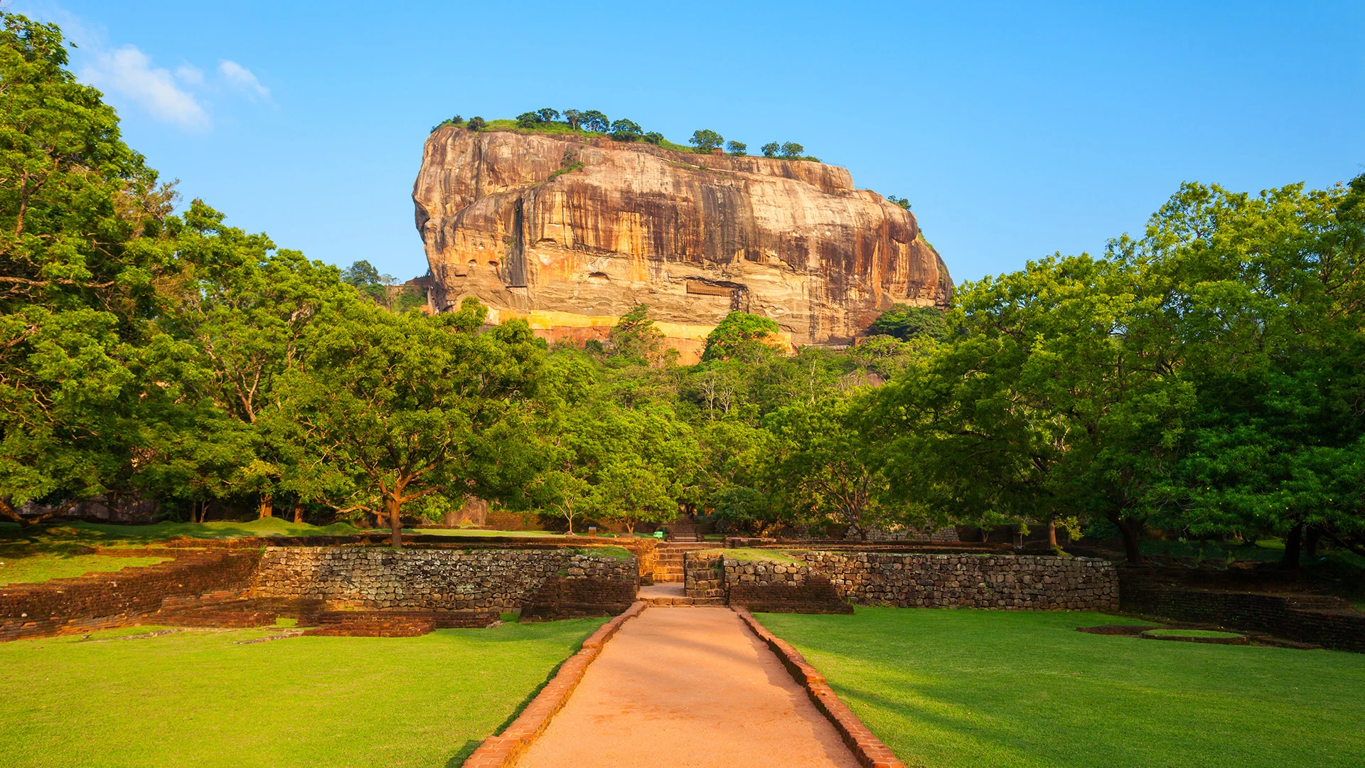 Sigiriya & The Cultural Triangle