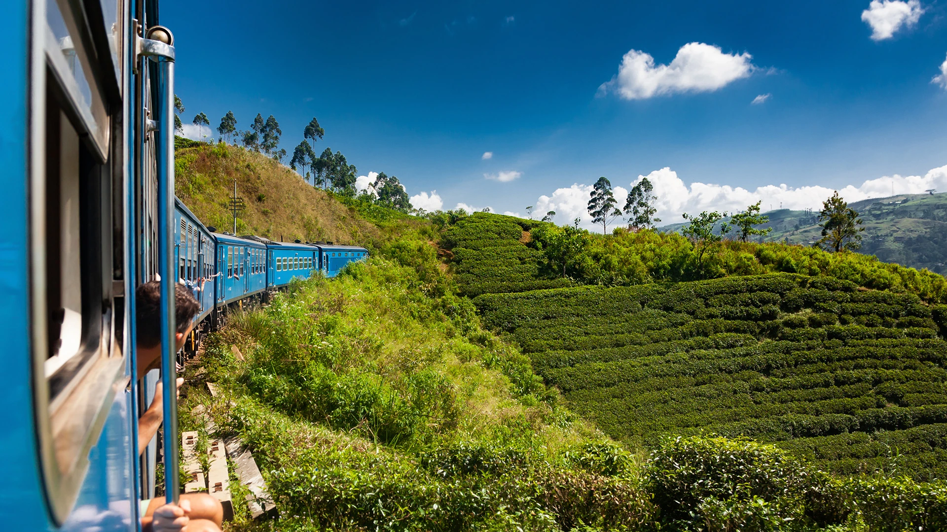 Train from Nuwara Eliya to Kandy Sri Lanka