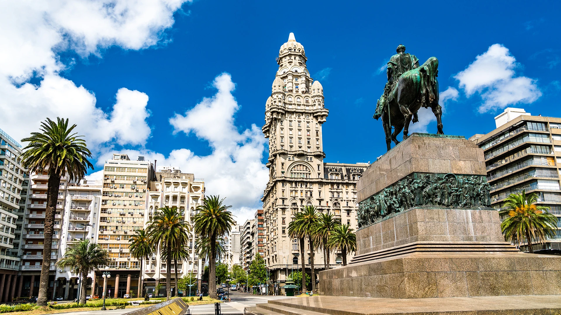 Artigas Mausoleum Salvo Palace Montevideo