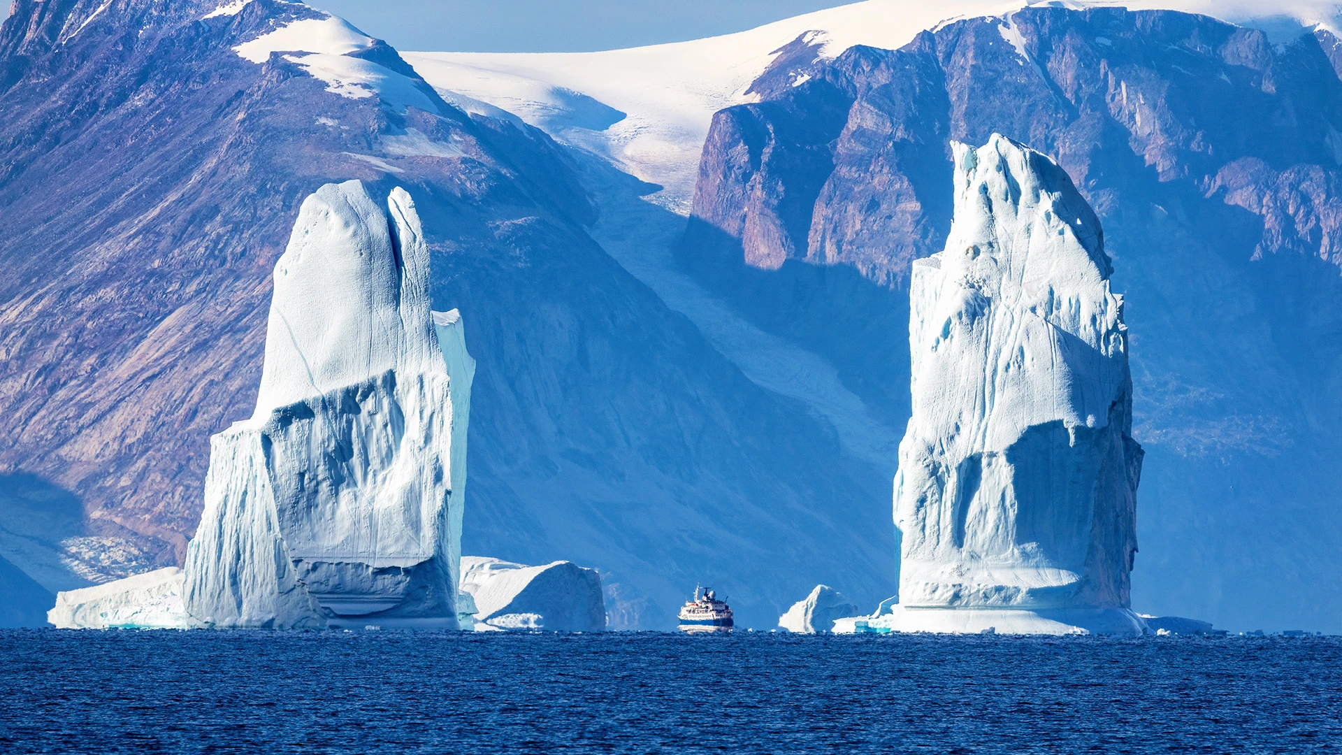 Giant Icebergs Scoresby Sund East Greenland