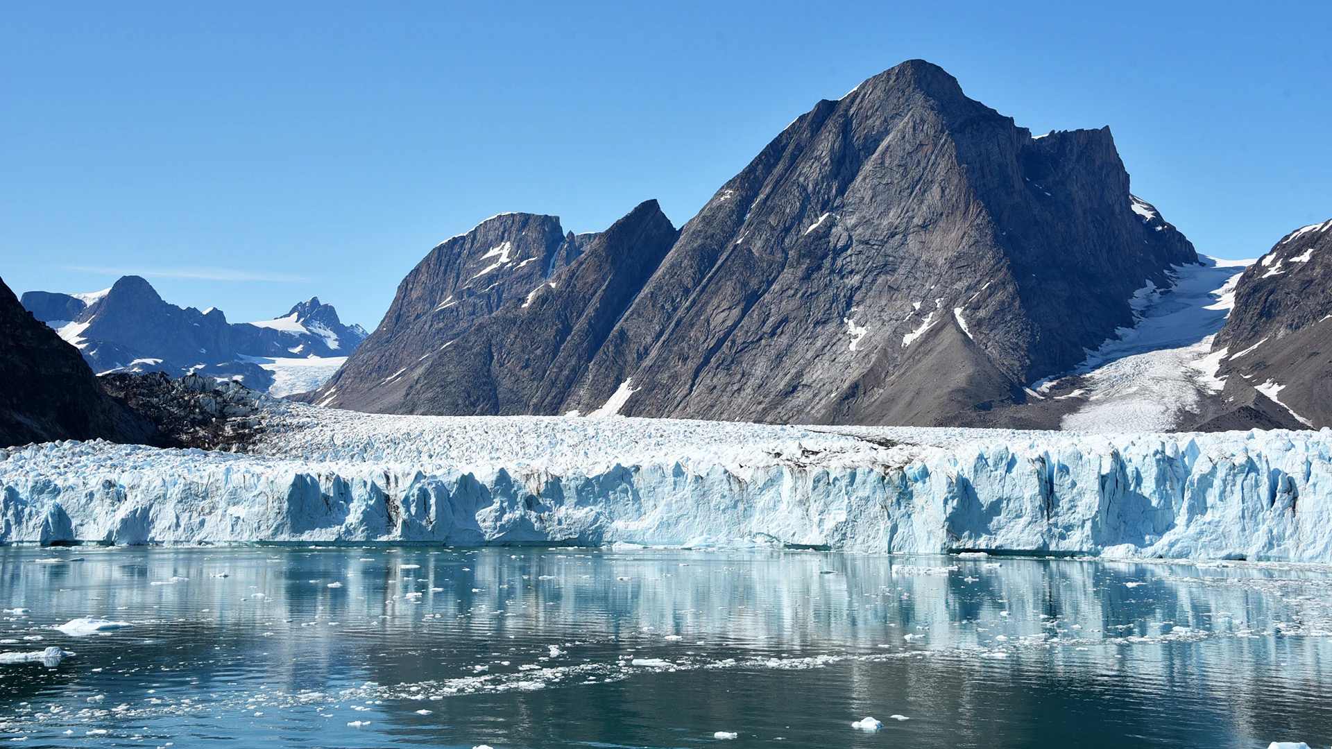 Glacier Skjoldungen Greenland