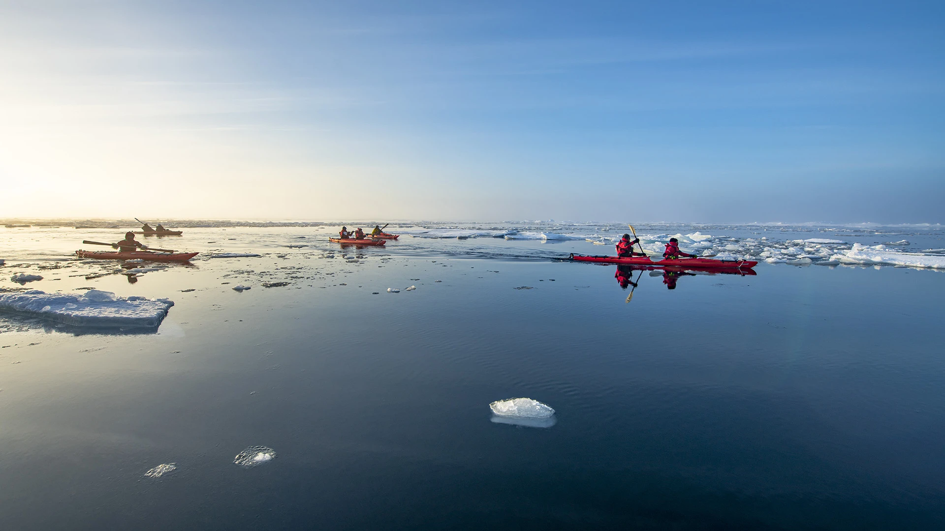 Ponant LE COMMANDANT CHARCOT Kayaking