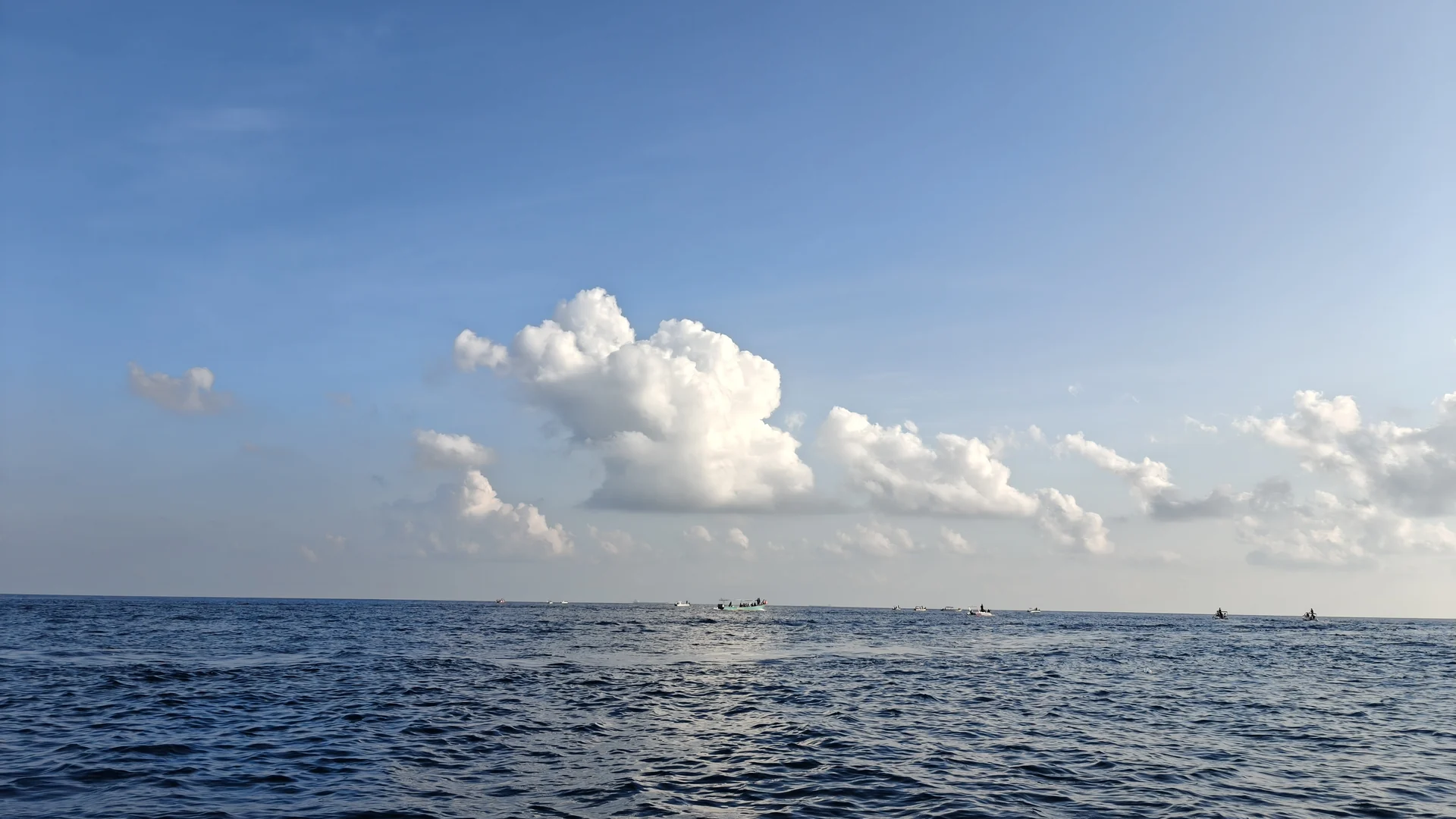 Open South Pacific ocean under a bright sky