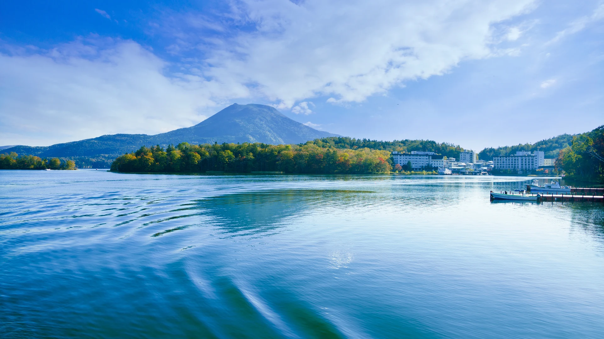 Autumn foliage at Lake Akan, Hokkaido